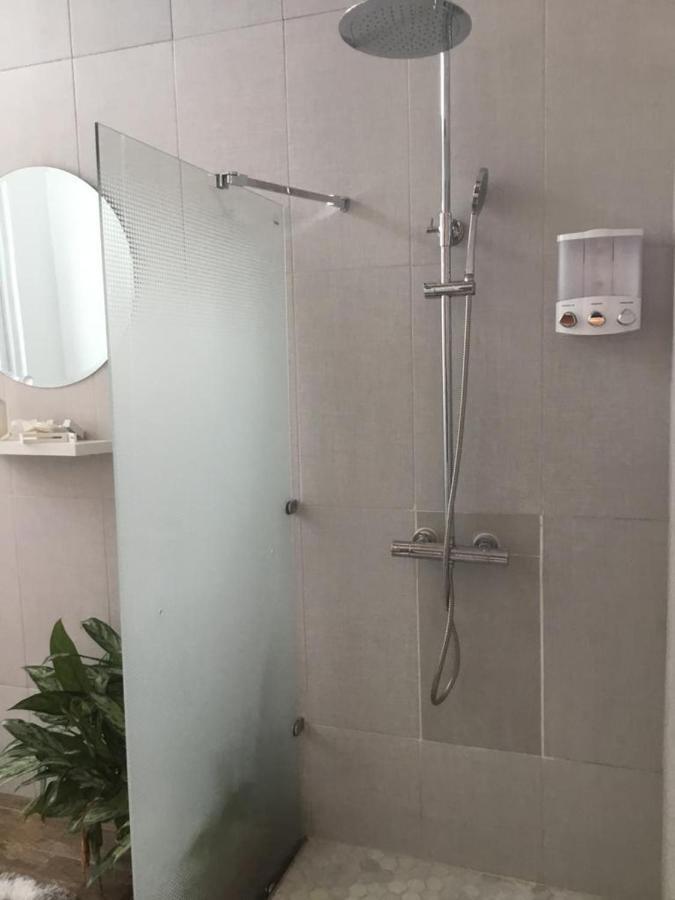 2 Bdr Beach Apartment, Generator Parking Included San Juan Exterior photo